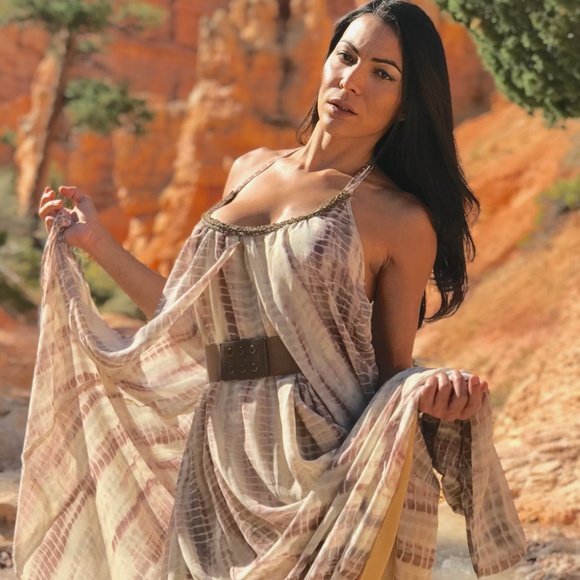 Meet your Posher, Jaqueline - Picture 2 of 8